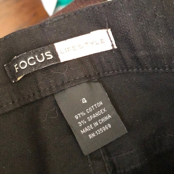 Focus Black Jeans - Picture 4 of 4